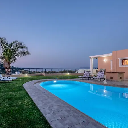 Nikola's Chania Willa